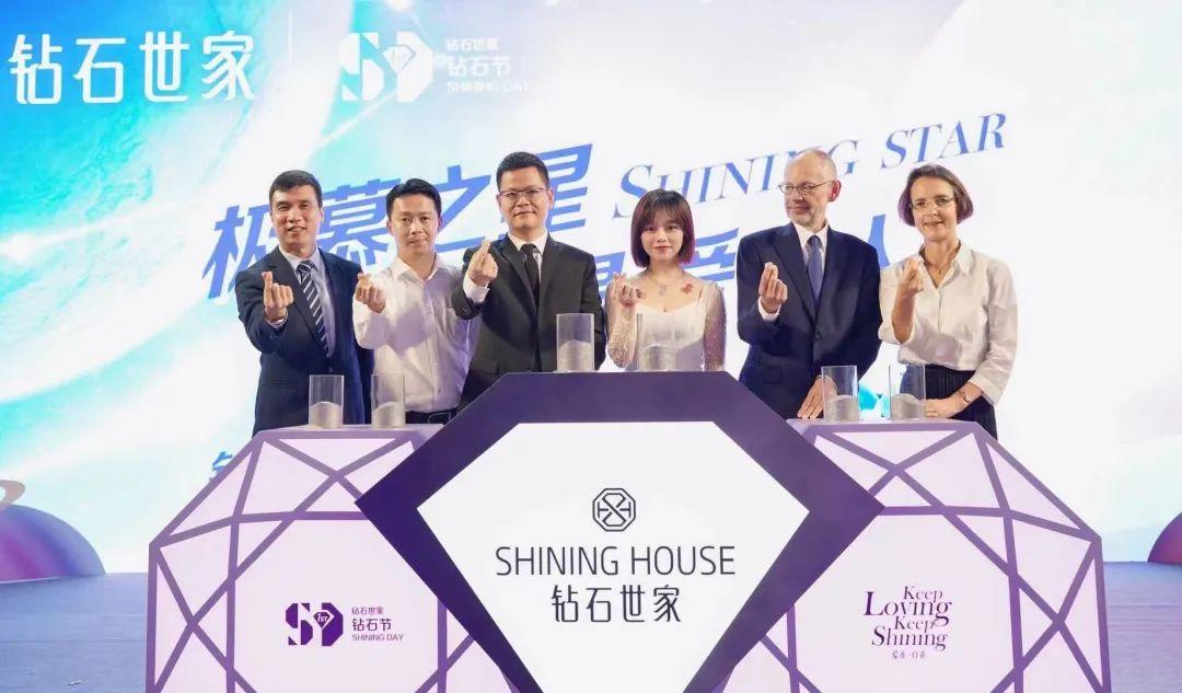 入局新零售、私域月銷400萬(wàn)，60%線上成交只靠1個(gè)爆品！