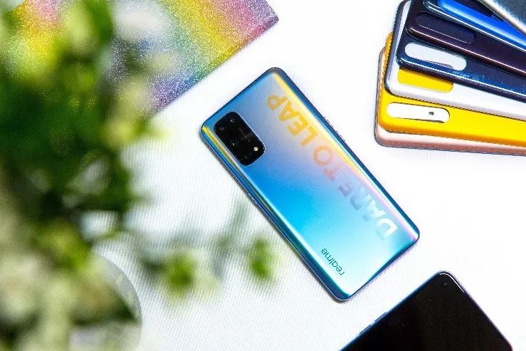 DTC案例 | 3年突破1億全球用戶，Realme憑啥保持50%逆勢增長？